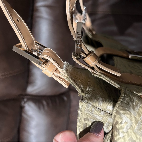 Fendi zuccino shoulder bag - Picture 12 of 12